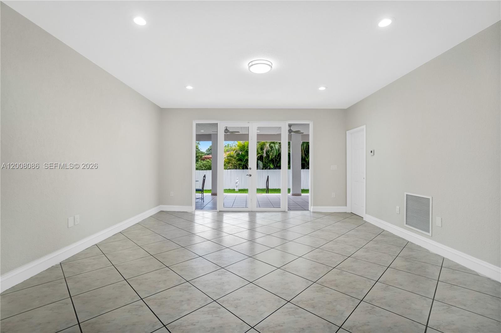 2850 Northwest 5th Street Miami, FL 33125 - Photo 10 of 37