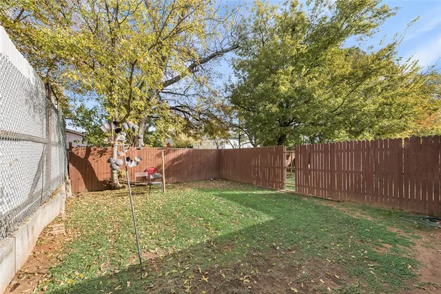 $285,000 | 709 North Pecan Street, Arlington, TX 76011