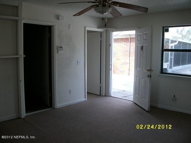 3971 Raintree Road Jacksonville, FL 32277 - Photo 13 of 17 Pool house