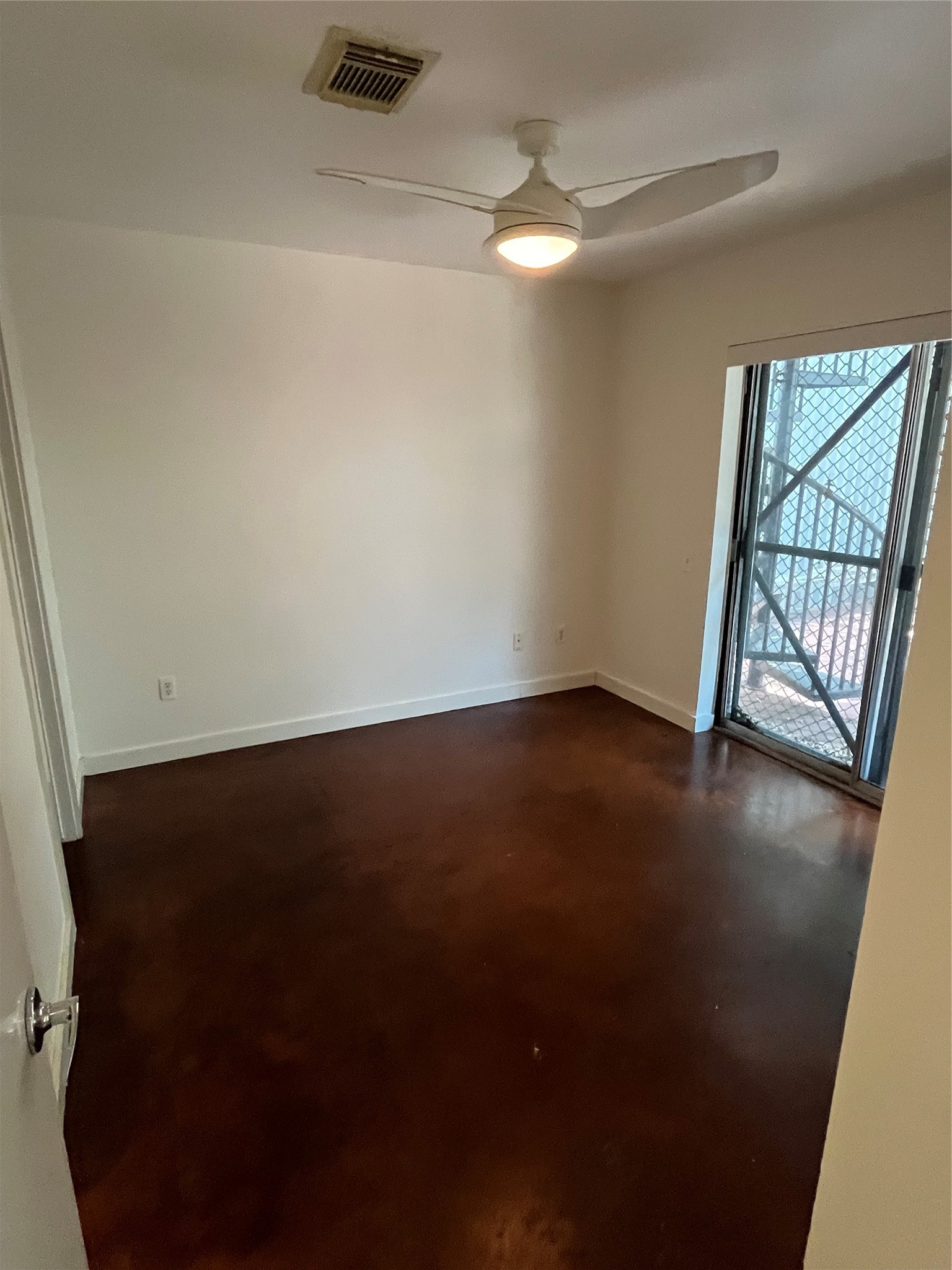 1315 Buckner Street Houston, TX 77019 - Photo 15 of 23 an empty room with a window