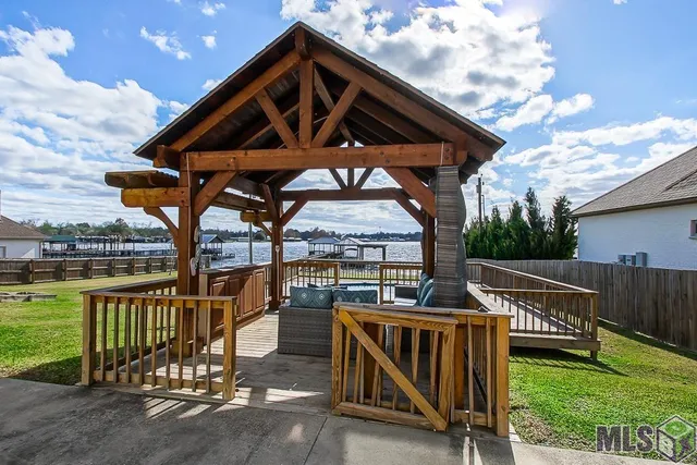 $849,000 | 1214 East Main Street, Ventress, LA 70783