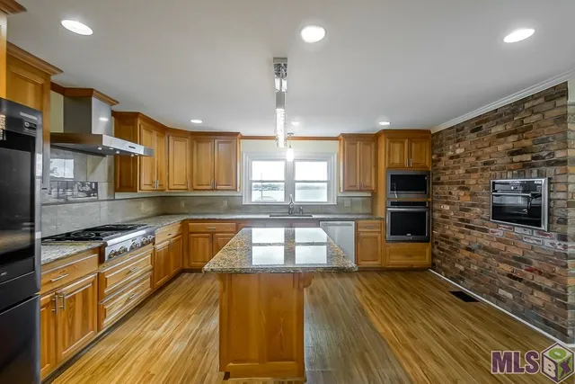 $849,000 | 1214 East Main Street, Ventress, LA 70783