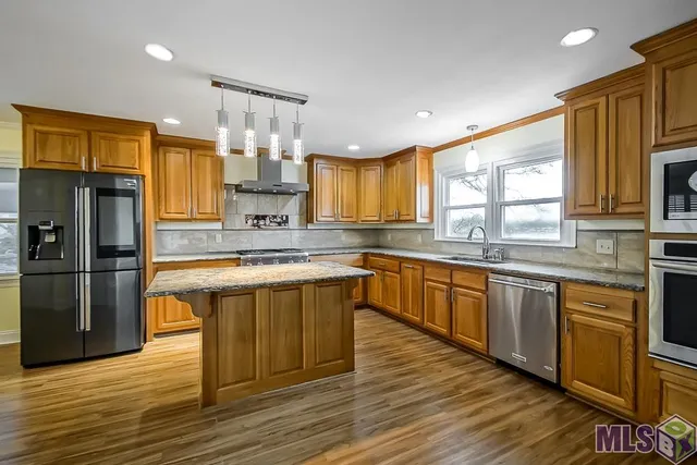 $849,000 | 1214 East Main Street, Ventress, LA 70783