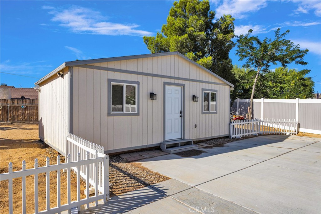 19121 Nimshew Road Apple Valley, CA 92308 - Photo 25 of 49