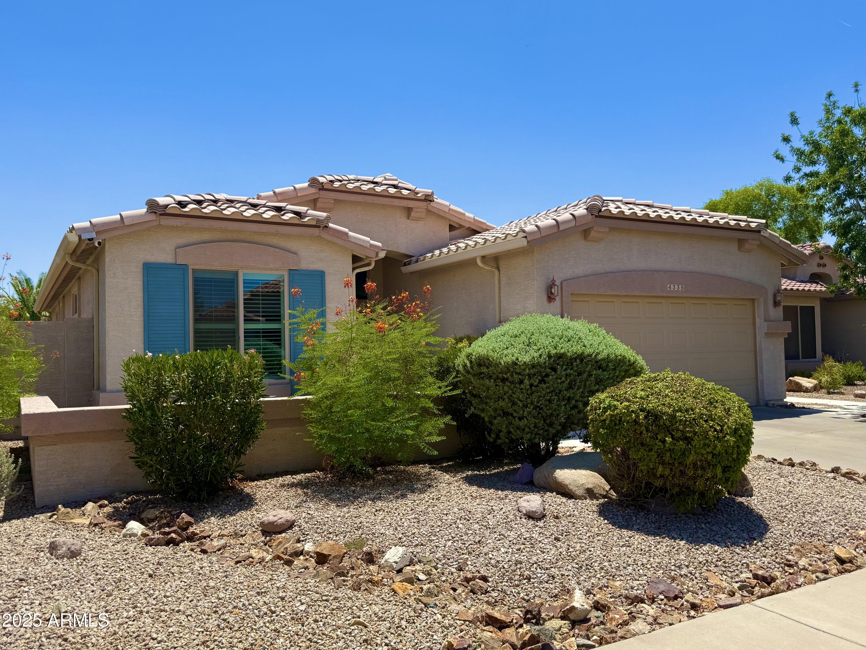 4335 East Walnut Road Gilbert, AZ 85298 - Photo 3 of 68 IMG_5210