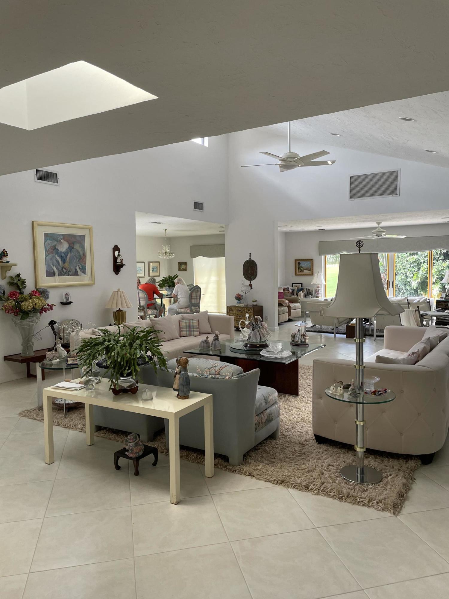 20611 Woodbridge Way Boca Raton, FL 33434 - Photo 5 of 5 Living Area