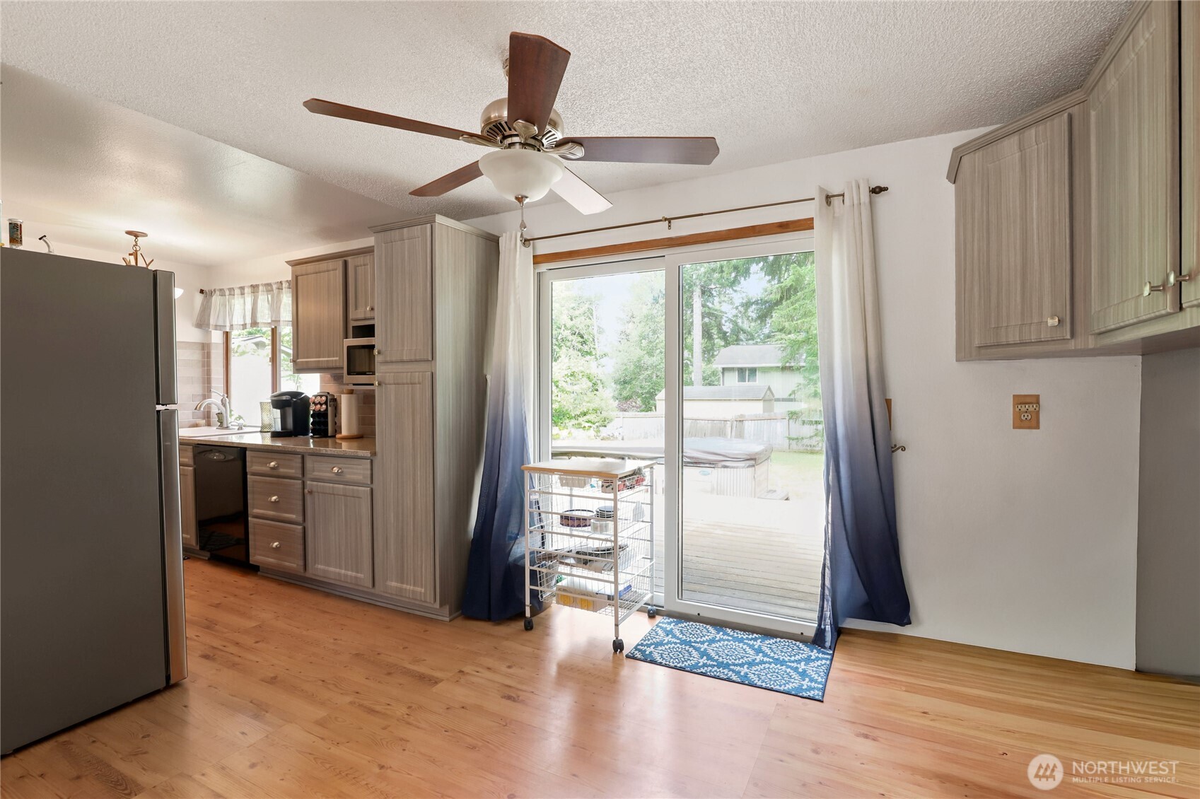 13262 Northwest Holly Road Bremerton, WA 98312 - Photo 8 of 26 Gallery Image 8