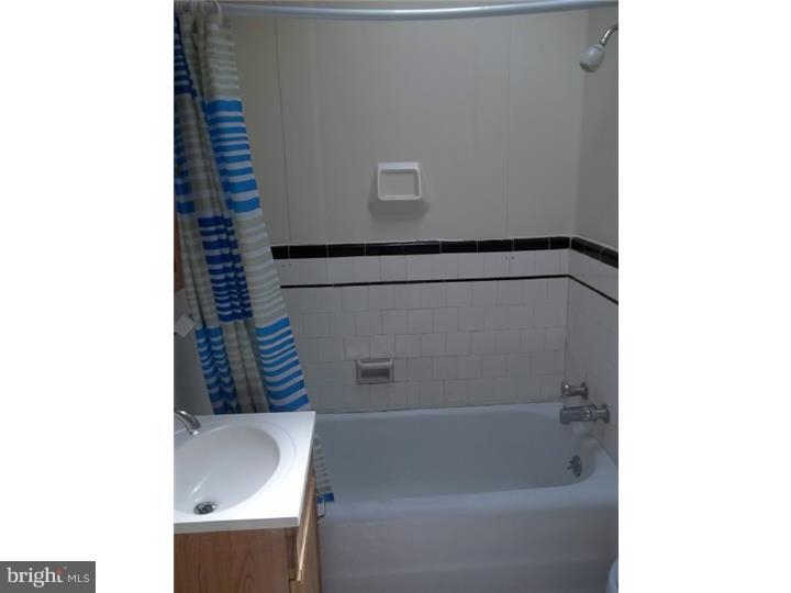 358 Margate Road Upper Darby, PA 19082 - Photo 15 of 19 Bathroom