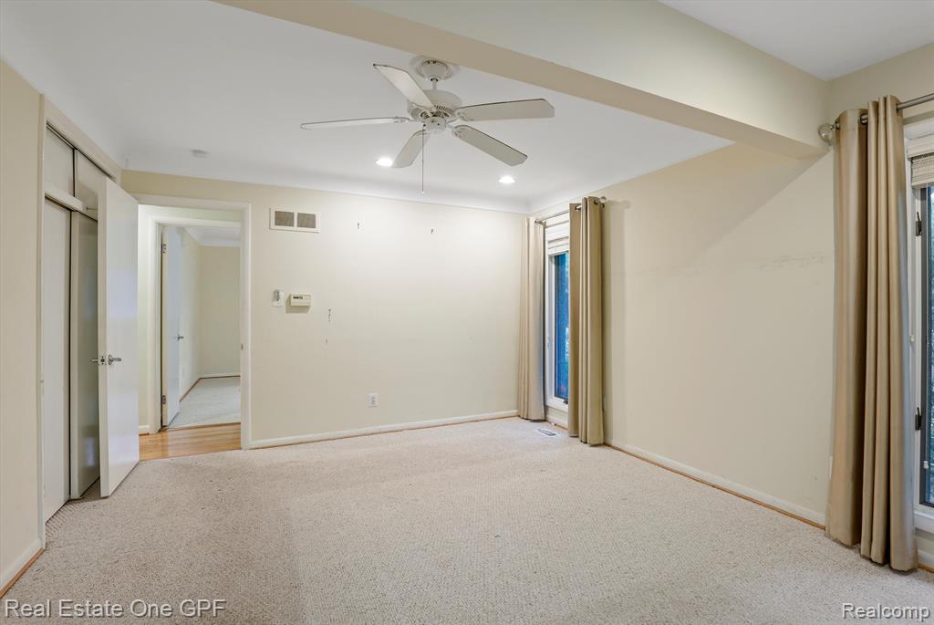 7 Vernier Road Grosse Pointe Shores, MI 48236 - Photo 16 of 25