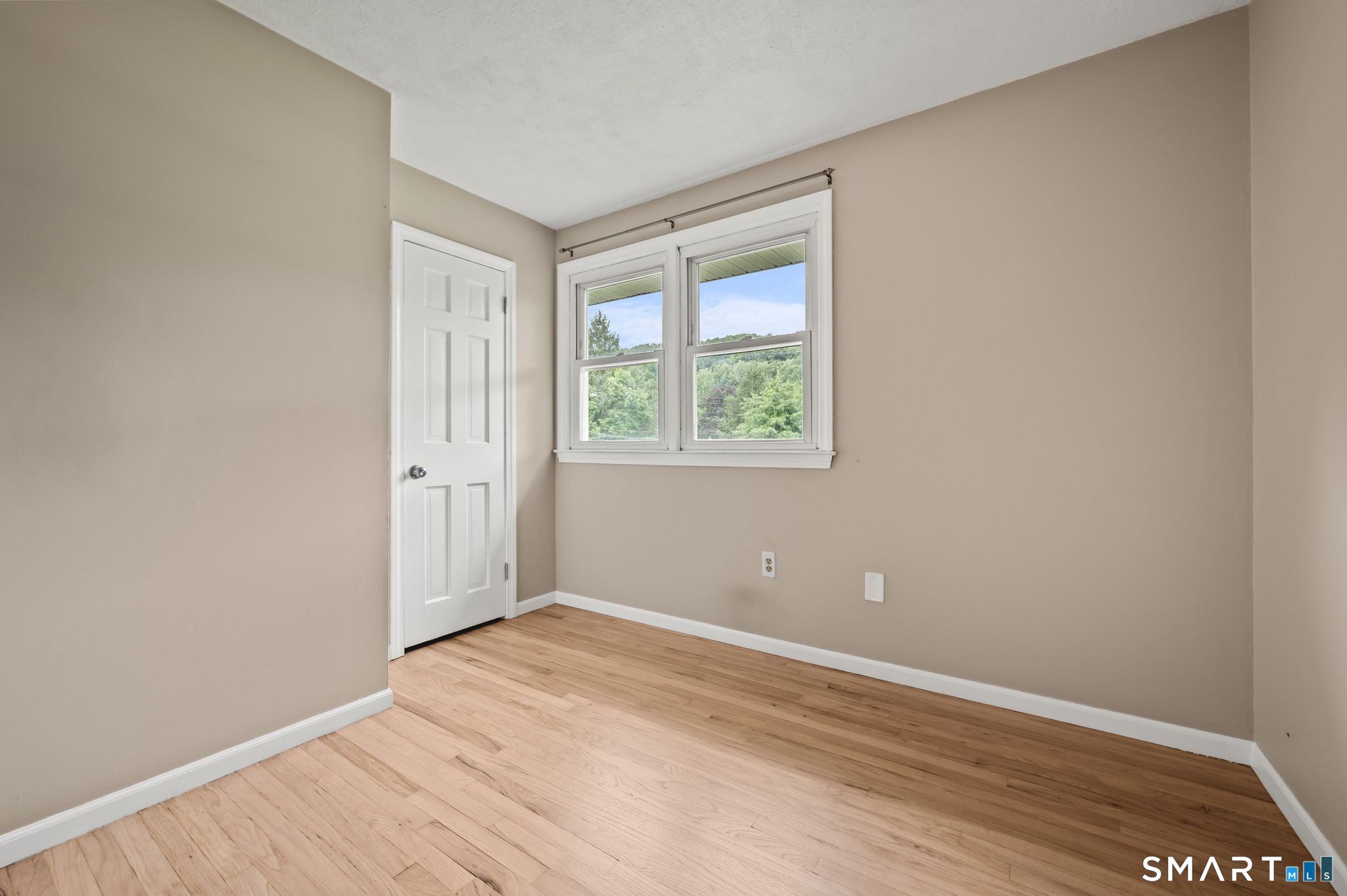 19 Sheffield Road North Haven, CT 06473 - Photo 26 of 33 Gallery Image 26