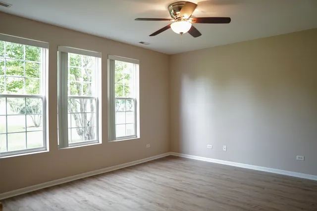 $2,200 | 1574 Millbrook Drive, Algonquin, IL 60102