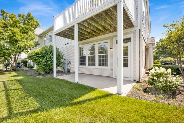 $2,200 | 1574 Millbrook Drive, Algonquin, IL 60102