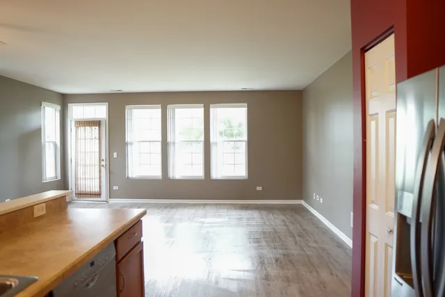 $2,200 | 1574 Millbrook Drive, Algonquin, IL 60102