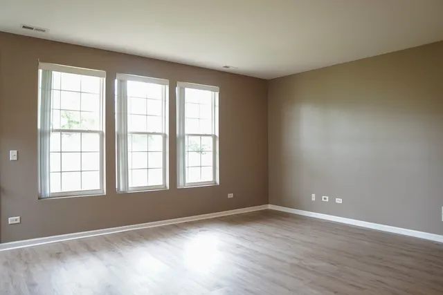 $2,200 | 1574 Millbrook Drive, Algonquin, IL 60102