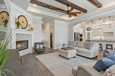 $599,900 | 102 Rancho Del Lago Lane, Belton, TX 76513