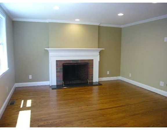 11 Cavanaugh Road Framingham, MA 01701 - Photo 6 of 16 Gallery Image 6