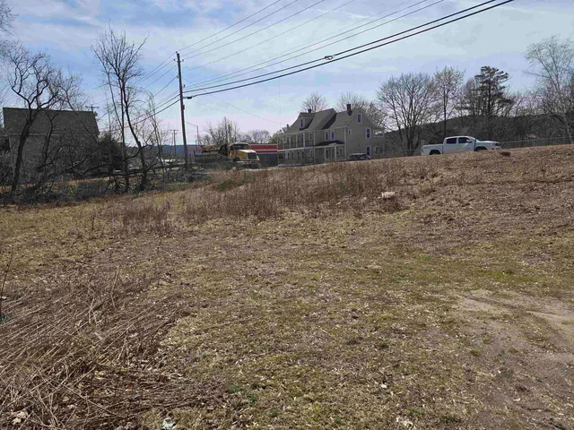 $225,000 | 98-102 Washington Street, Claremont, NH 03743