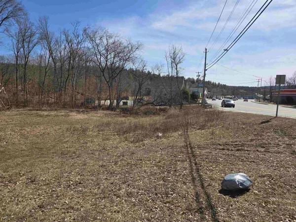 $225,000 | 98 Washington Street, Claremont, NH 03743