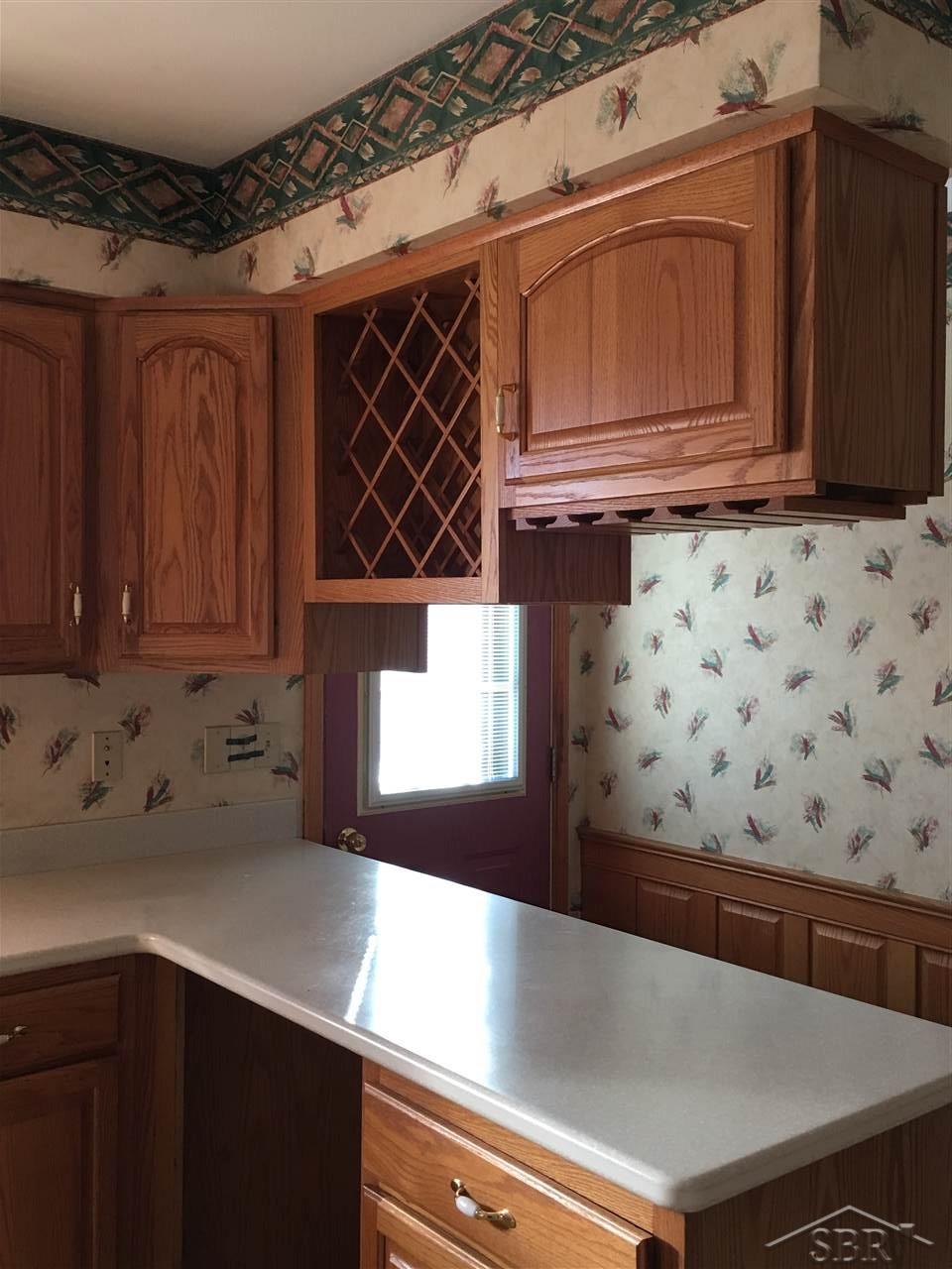 1150 North Center Road Saginaw, MI 48638 - Photo 6 of 18 31312666-5.JPG