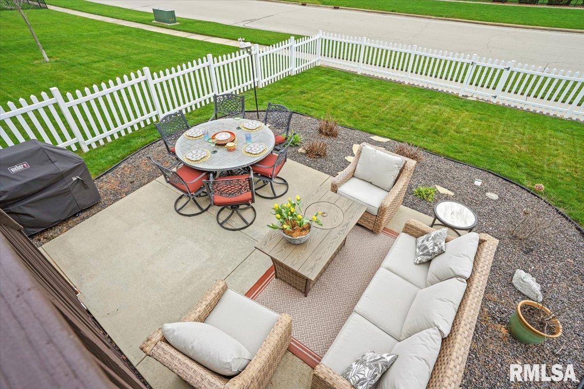 4092 Highbury Drive Springfield, IL 62711 - Photo 36 of 42 Gallery Image 36