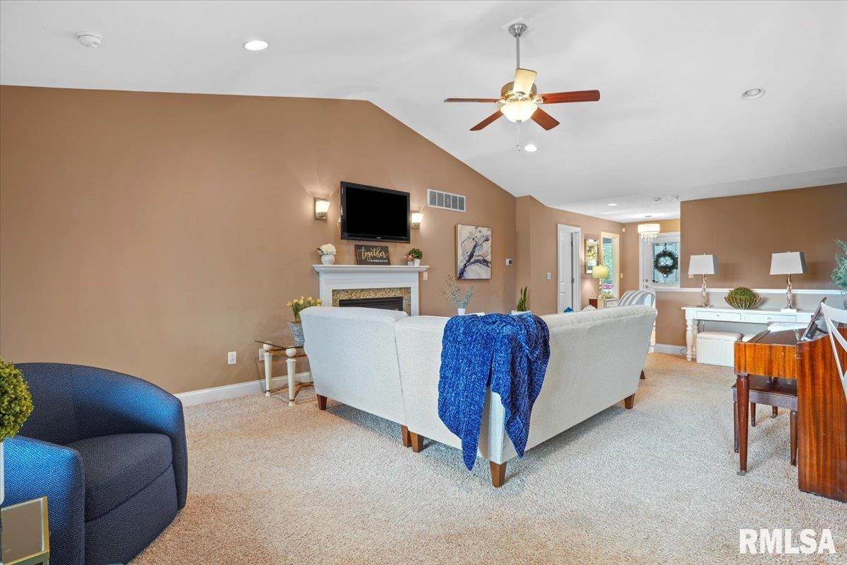 4092 Highbury Drive Springfield, IL 62711 - Photo 8 of 42 Gallery Image 8