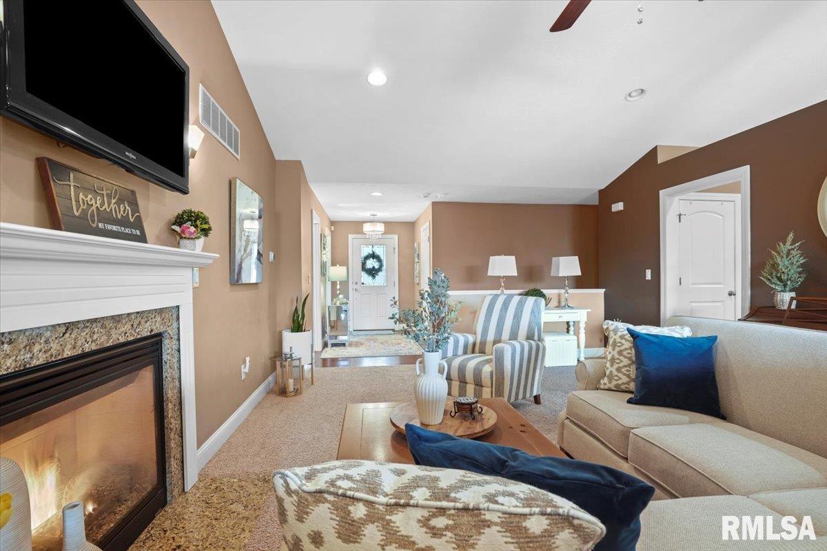 4092 Highbury Drive Springfield, IL 62711 - Photo 10 of 42 Gallery Image 10