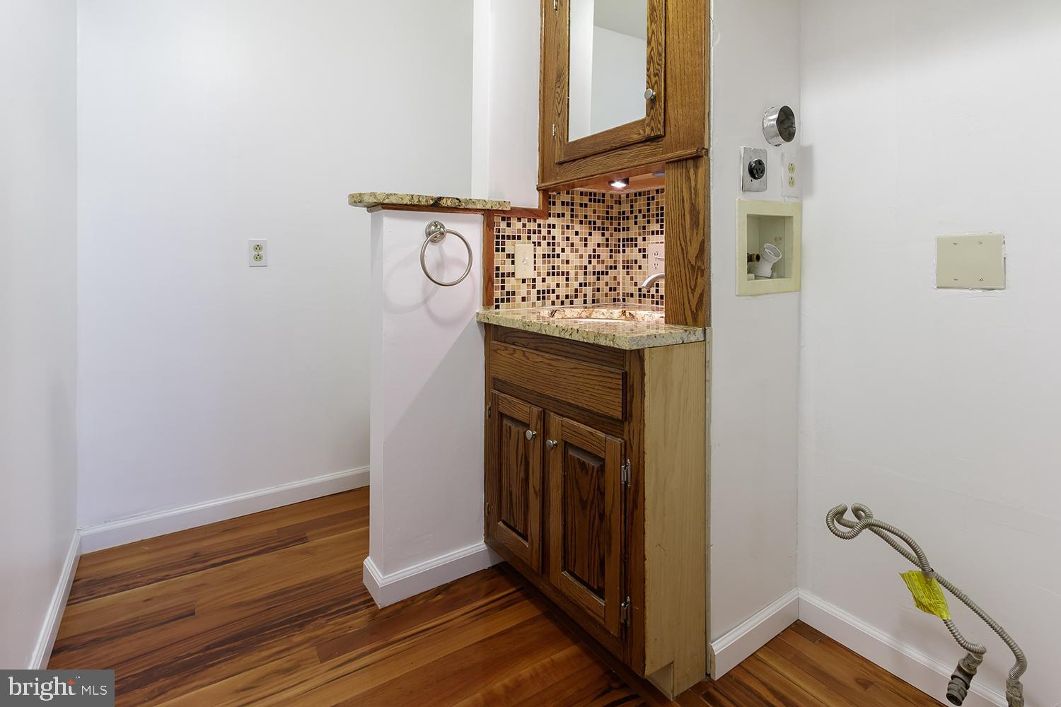 118 Peach Road Marlton, NJ 08053 - Photo 13 of 27 Powder room with washer/dryer hook ups