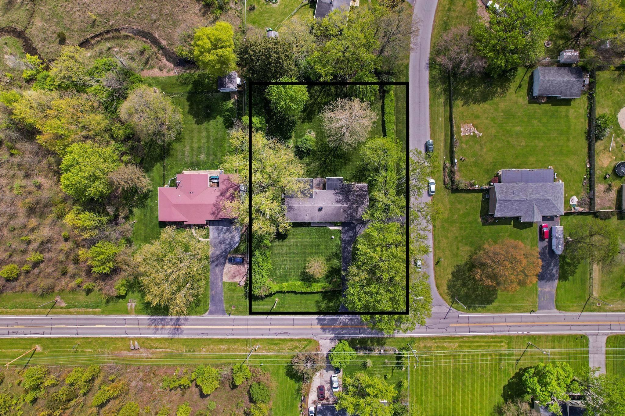 366 Alton Road Galloway, OH 43119 - Photo 3 of 28 overhead view. .64 acres, lines approximate.