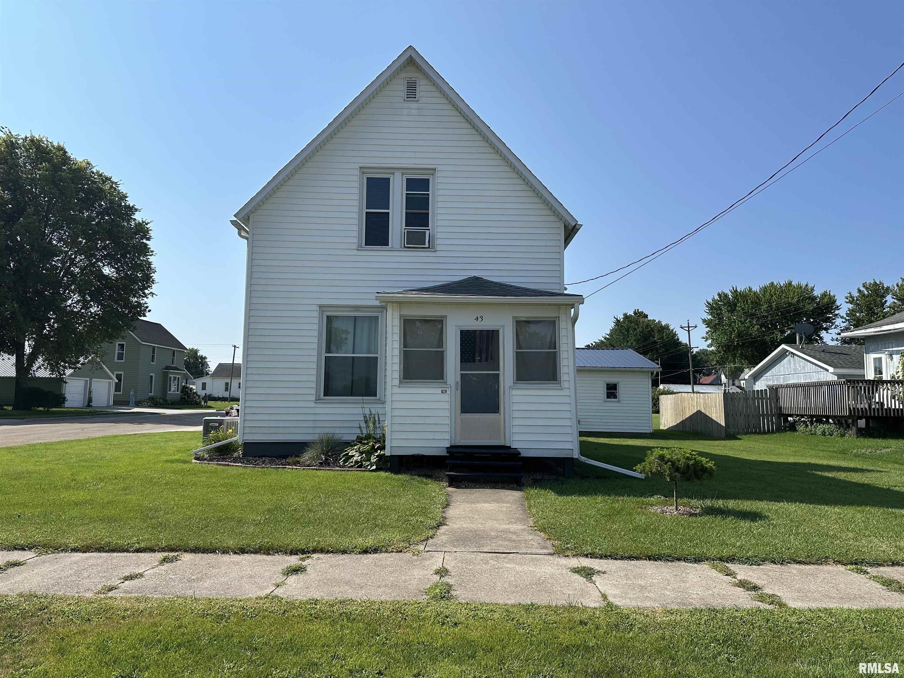43 Davis Street Preston, IA 52069 - Photo 1 of 9 Gallery Image 1