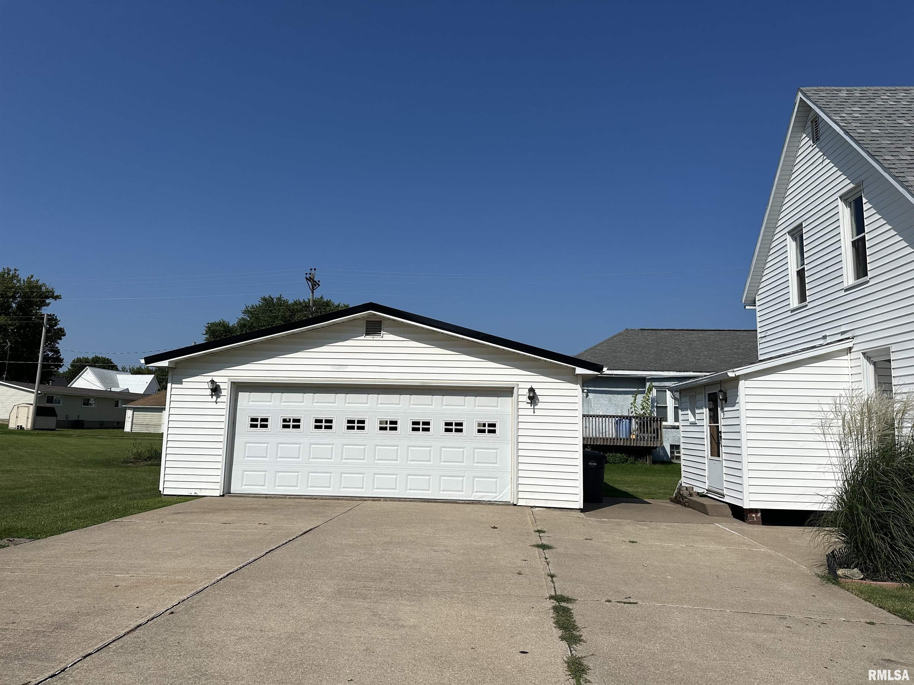 43 Davis Street Preston, IA 52069 - Photo 3 of 9 Gallery Image 3