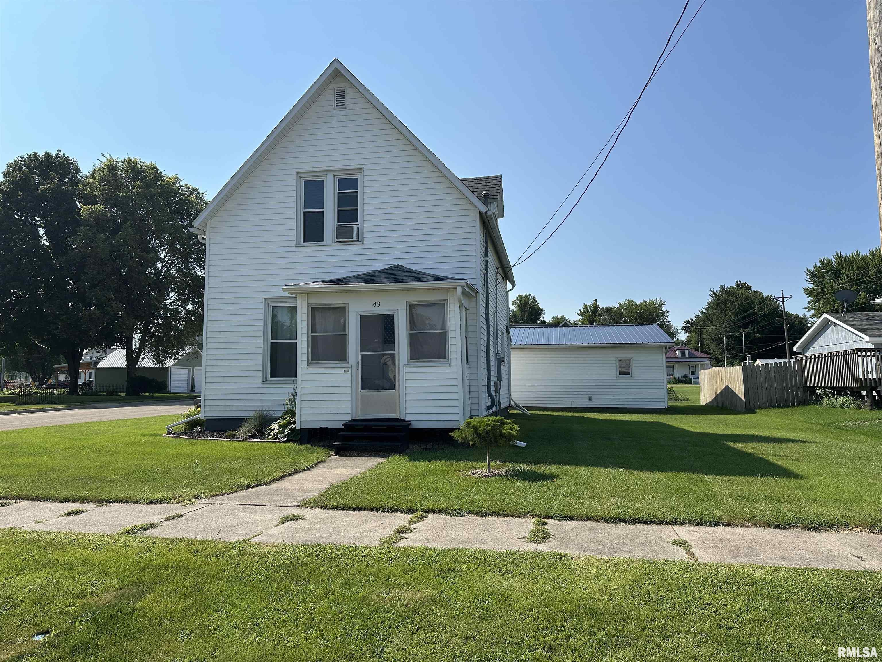 43 Davis Street Preston, IA 52069 - Photo 4 of 9 Gallery Image 4