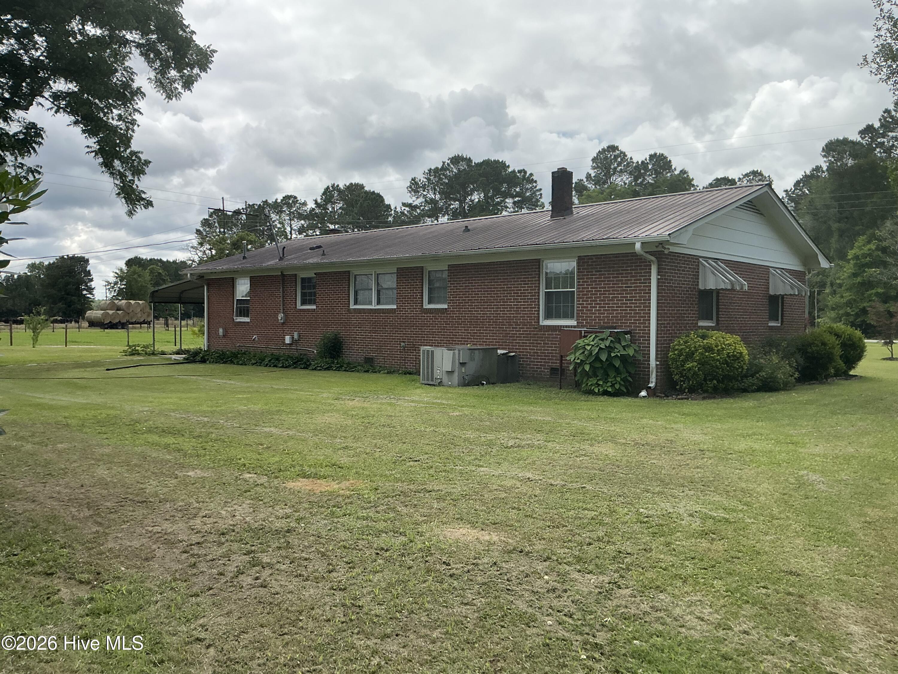 1262 Richardson Road Bladenboro, NC 28320 - Photo 11 of 46 IMG_1230