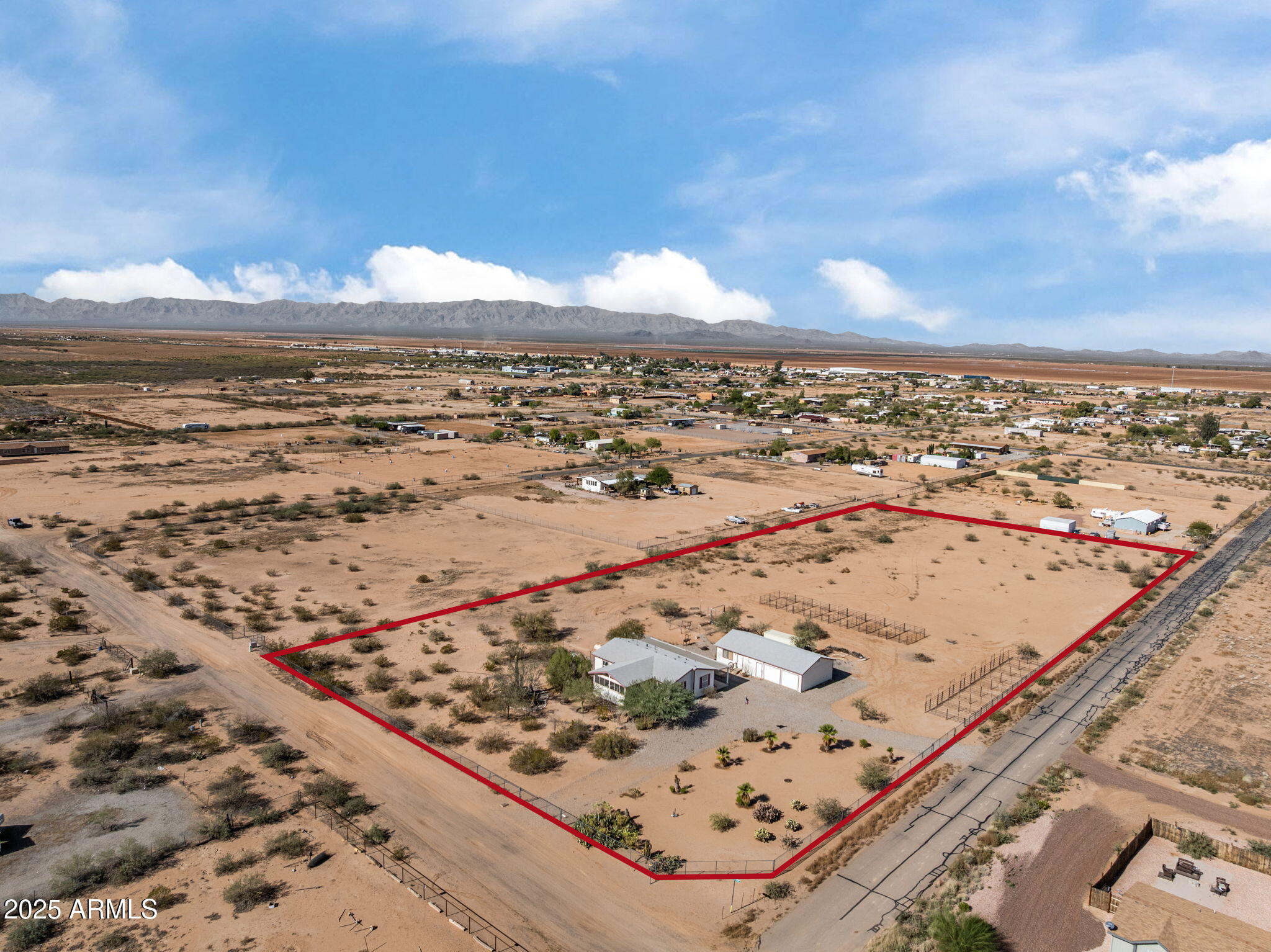 50910 West Long Rifle Road Aguila, AZ 85320 - Photo 41 of 59 a view of a large building