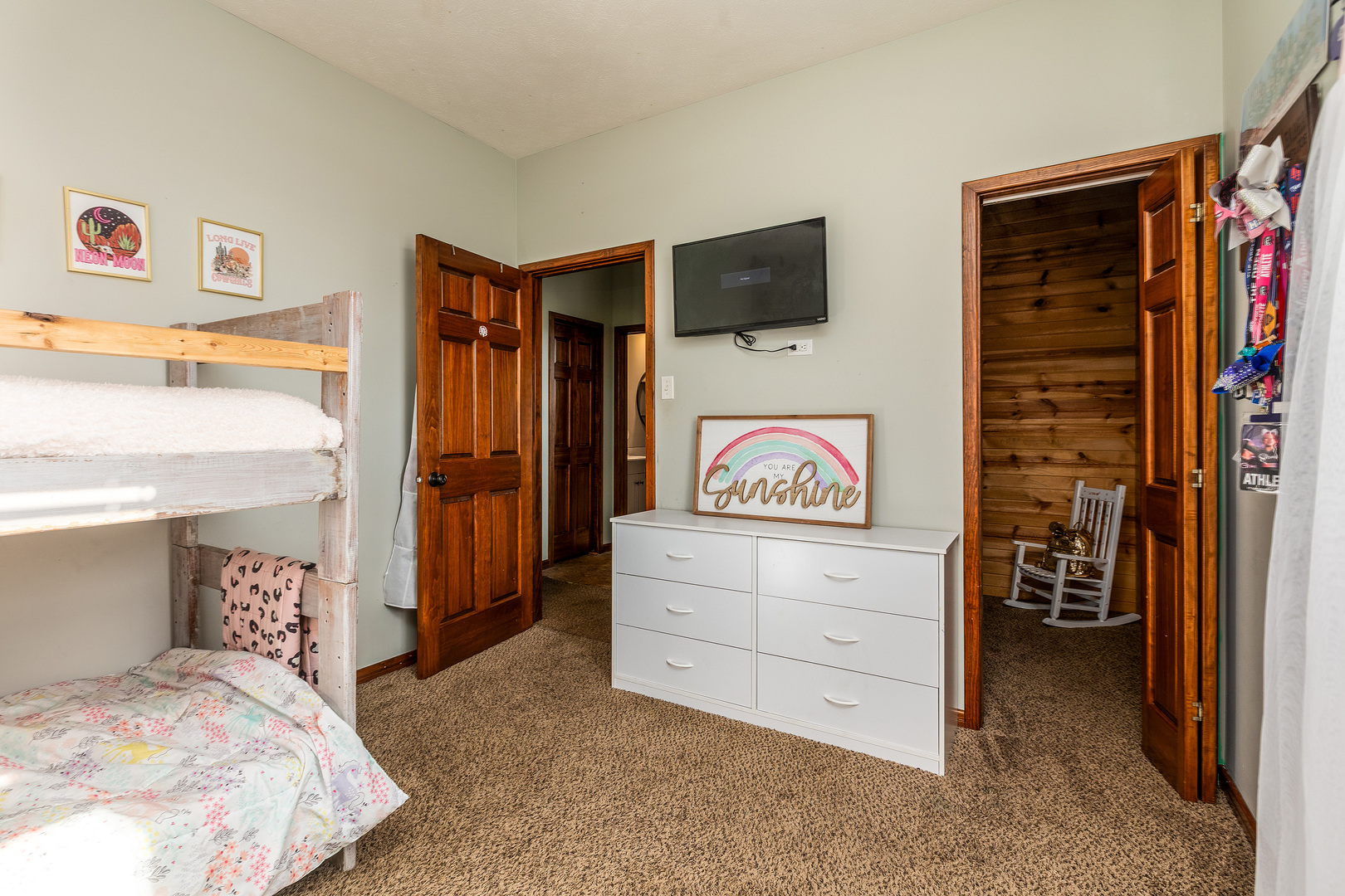 9242 East Park Street Road Du Quoin, IL 62832 - Photo 25 of 44 a bedroom with a bed and a window