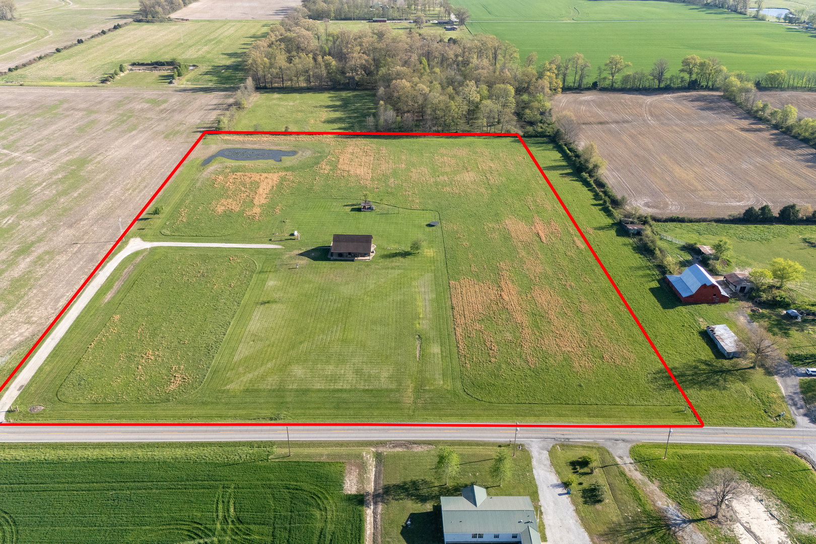 9242 East Park Street Road Du Quoin, IL 62832 - Photo 36 of 44 a view of an outdoor space