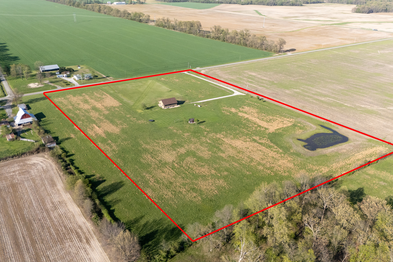 9242 East Park Street Road Du Quoin, IL 62832 - Photo 40 of 44 a view of a tennis court