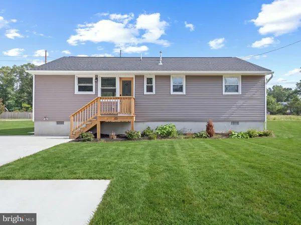$329,000 | 102 Wisteria Street, Egg Harbor Township, NJ 08234