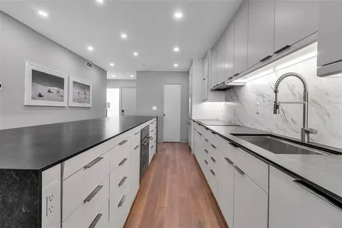 $1,950,000 | 5740 Midnight Pass Road, Unit 403, Sarasota, FL 34242