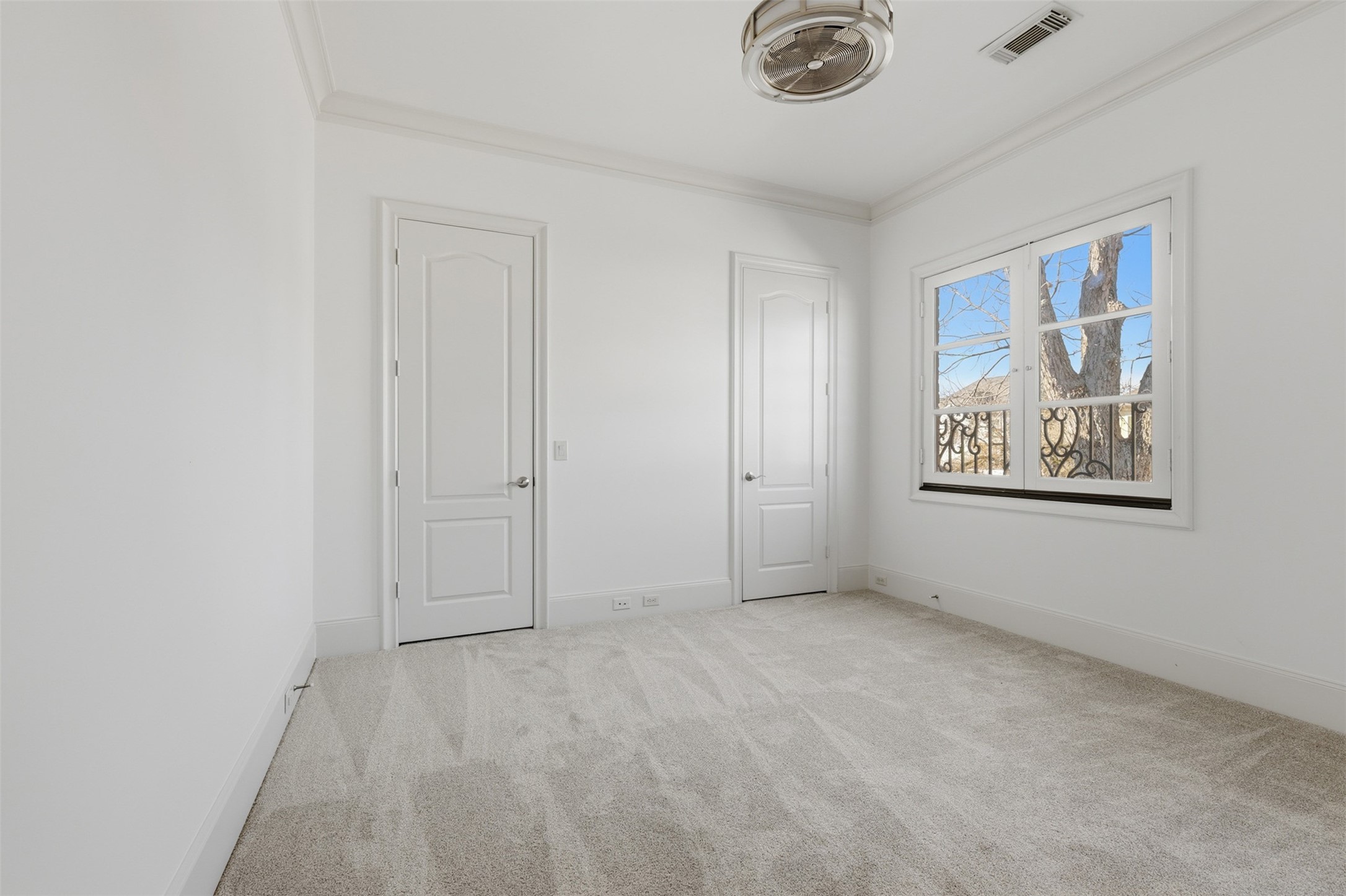 539 Wisteria Street Bellaire, TX 77401 - Photo 24 of 45