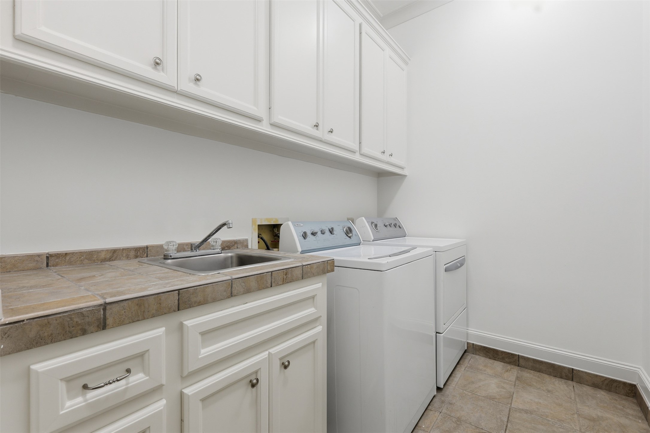 539 Wisteria Street Bellaire, TX 77401 - Photo 31 of 45