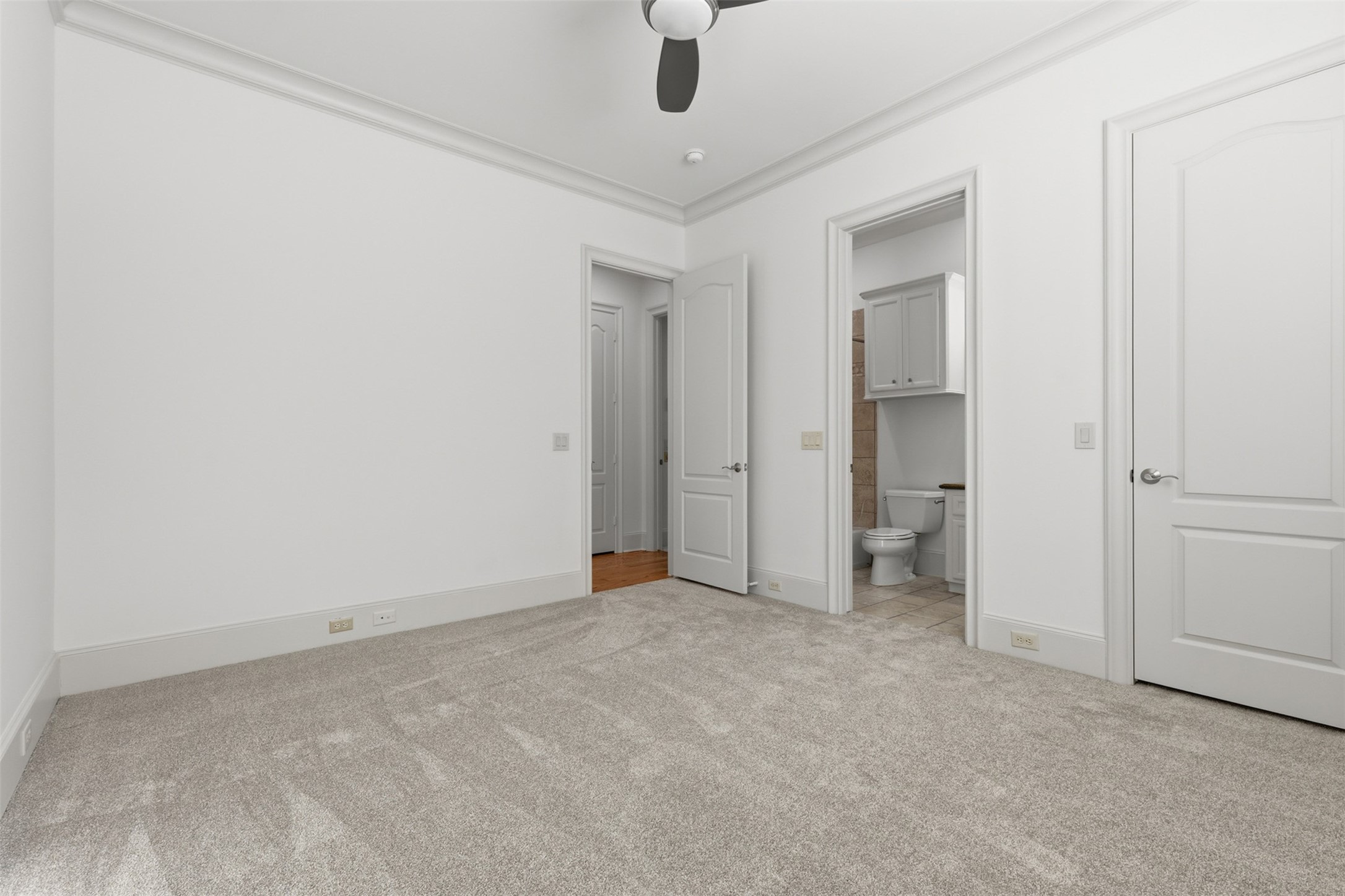 539 Wisteria Street Bellaire, TX 77401 - Photo 33 of 45