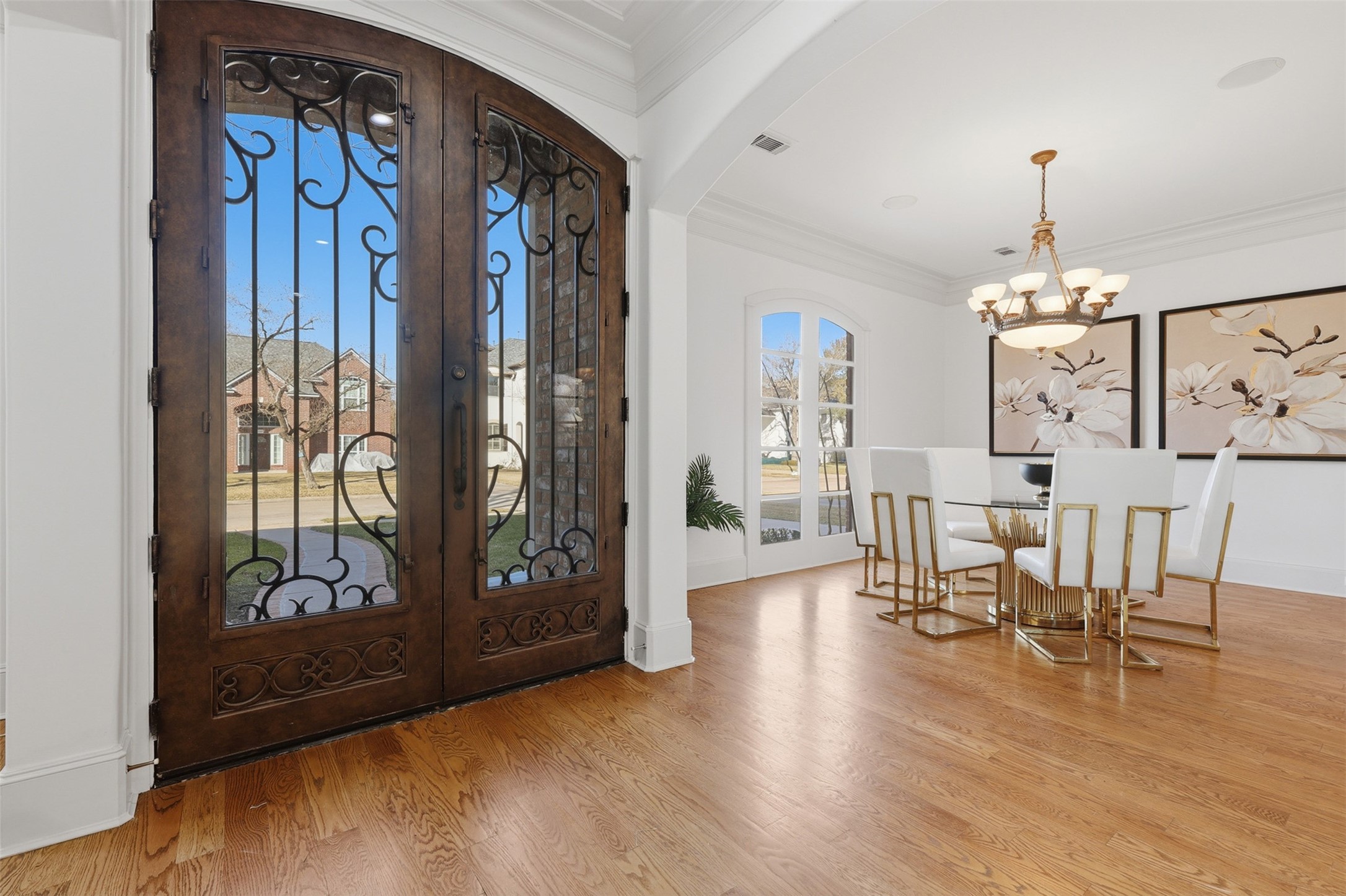 539 Wisteria Street Bellaire, TX 77401 - Photo 5 of 45