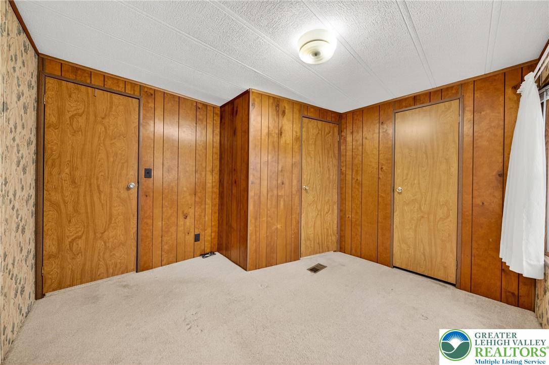 12 Revolutionary Road Mount Bethel, PA 18343 - Photo 34 of 53