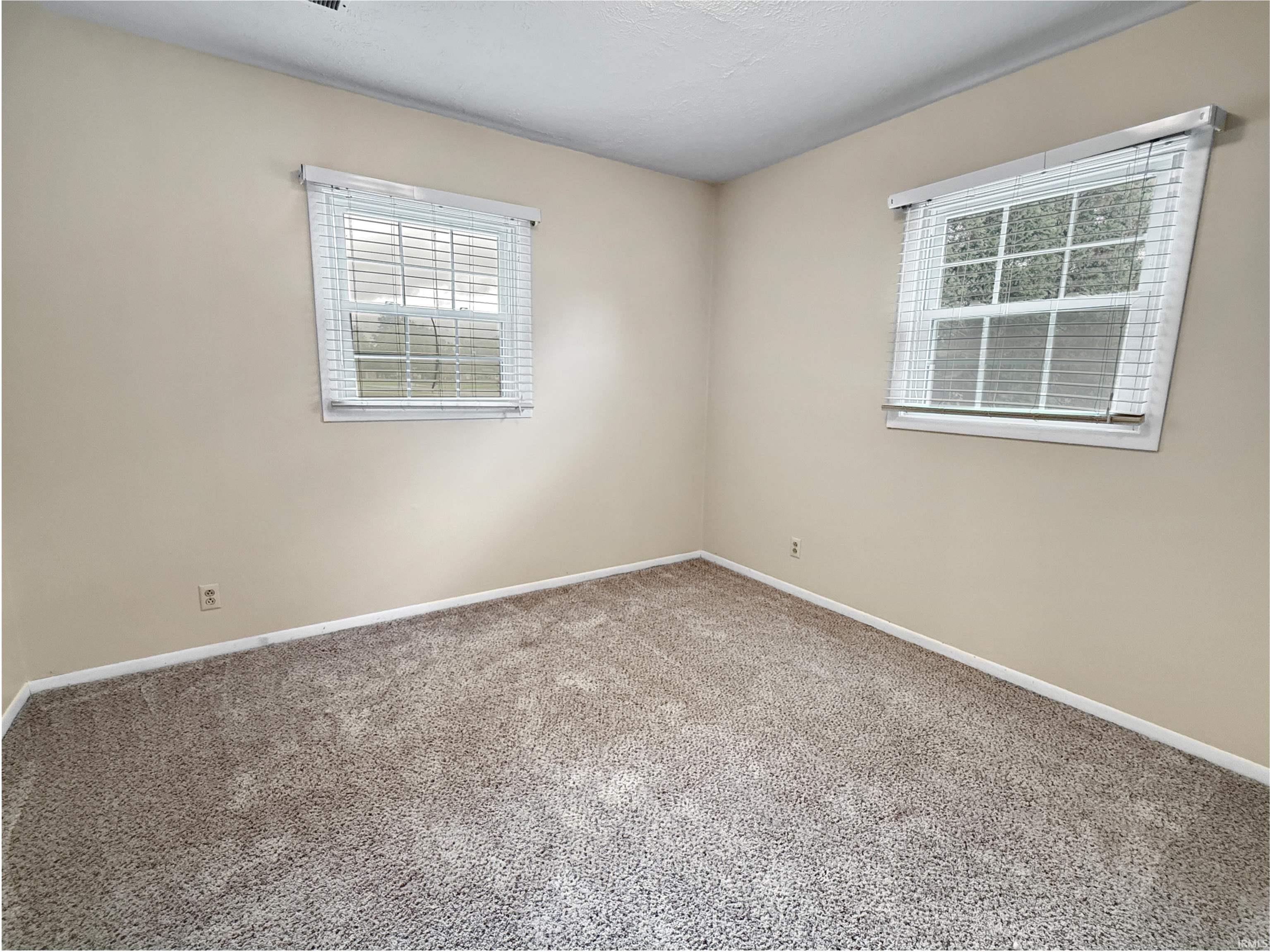 1273 West Clover Street Jasper, IN 47546 - Photo 19 of 26