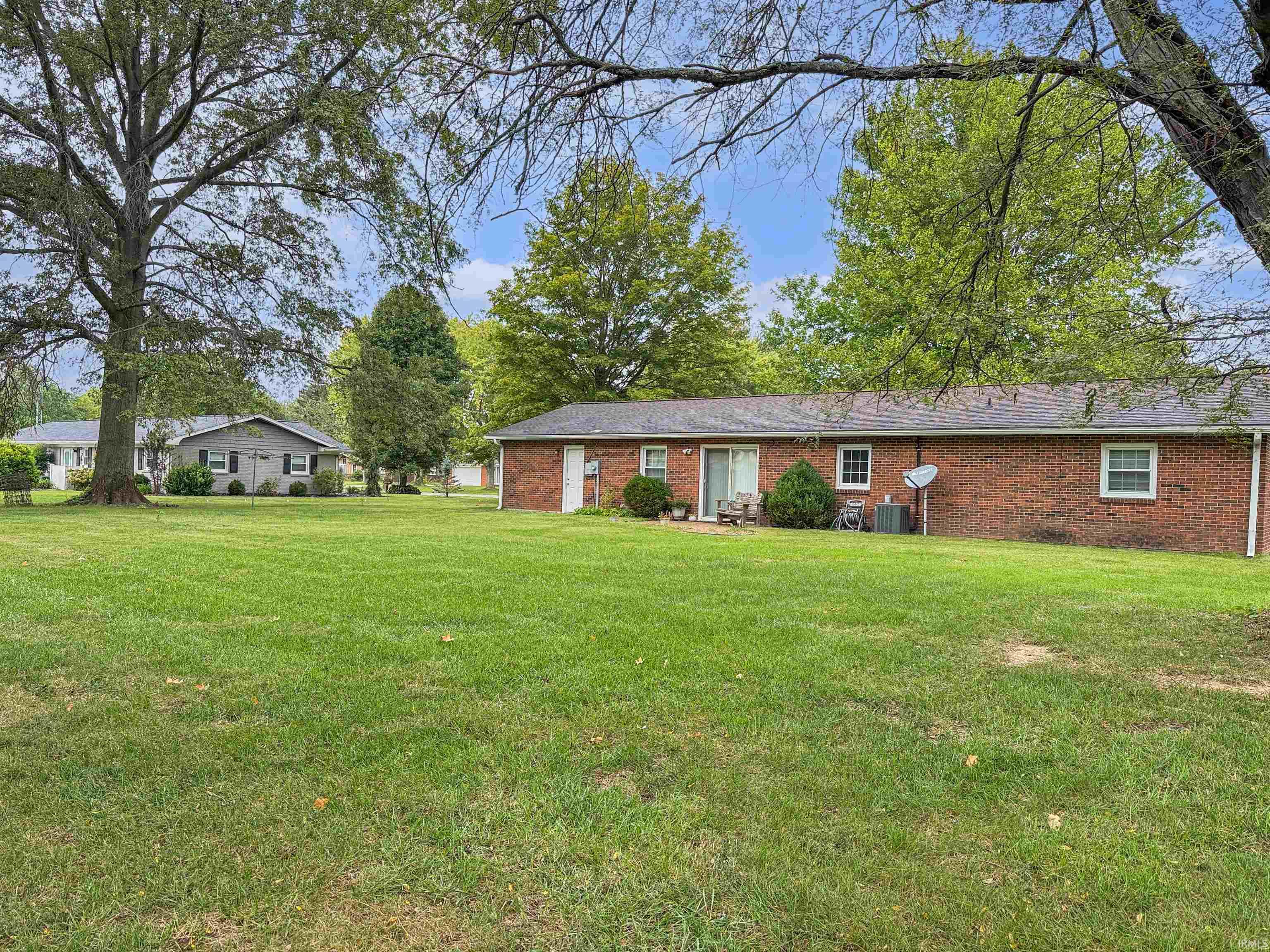 1273 West Clover Street Jasper, IN 47546 - Photo 25 of 26