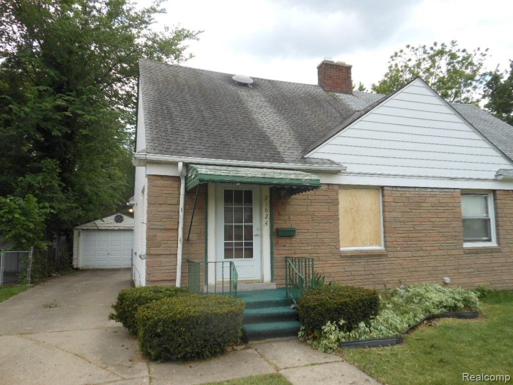 21624 Moross Road Grosse Pointe, MI 48236 - Photo 1 of 24 DSCN5638 A.jpg