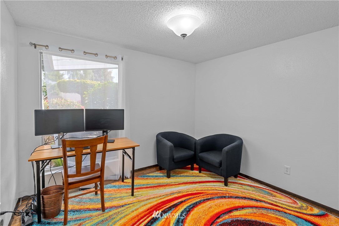 1716 16th Place Southeast Renton, WA 98055 - Photo 14 of 40 Gallery Image 14