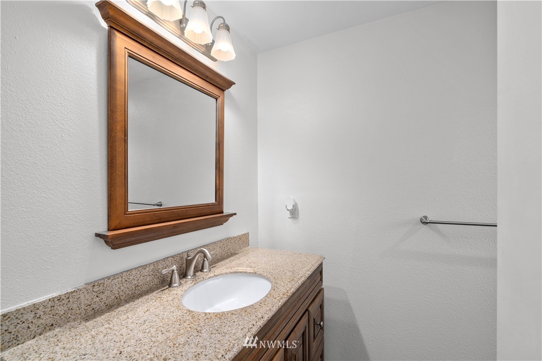 1716 16th Place Southeast Renton, WA 98055 - Photo 17 of 40 Gallery Image 17
