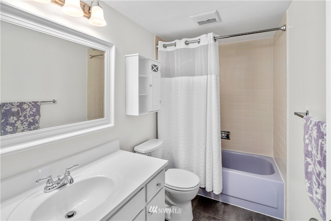 1716 16th Place Southeast Renton, WA 98055 - Photo 19 of 40 Gallery Image 19