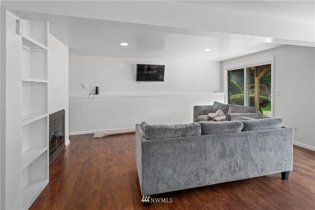 1716 16th Place Southeast Renton, WA 98055 - Photo 20 of 40 Gallery Image 20